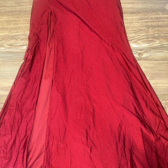 La Femme Red Strappy High Neck Slit Formal Gown Size 00. NWOT. D - Picture 8 of 13
